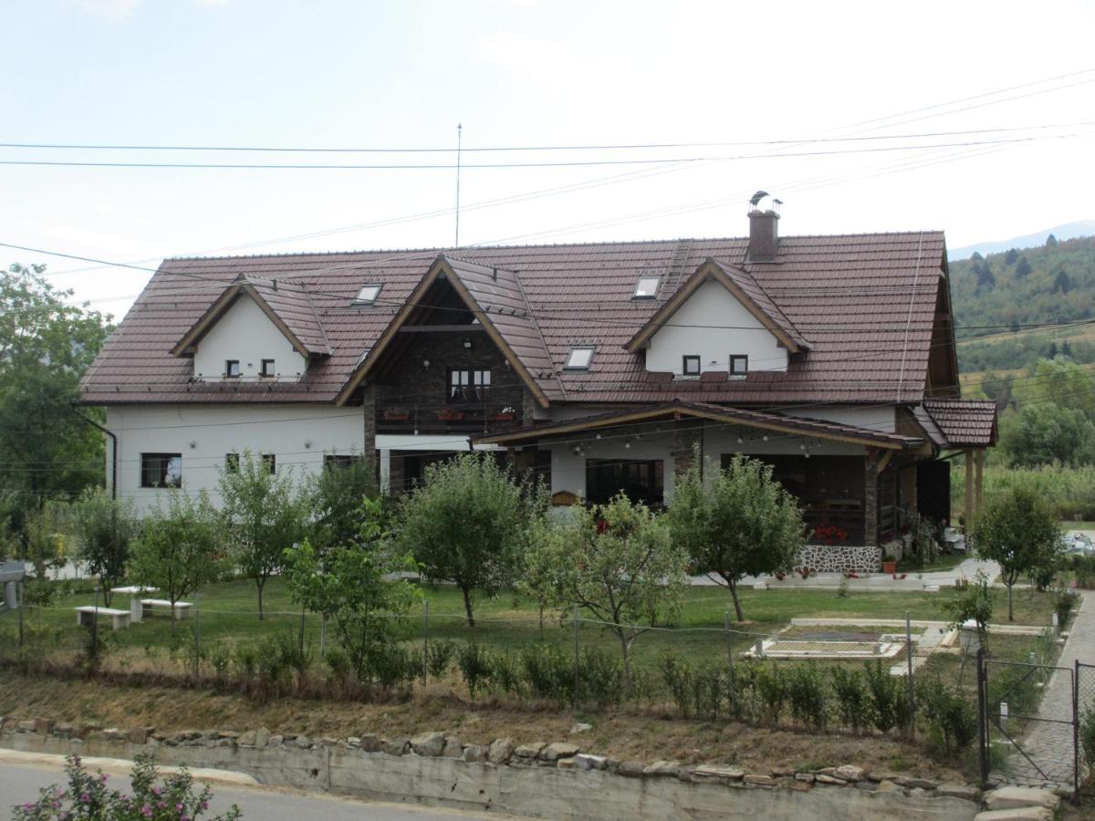 Pensión Nut House Retezat