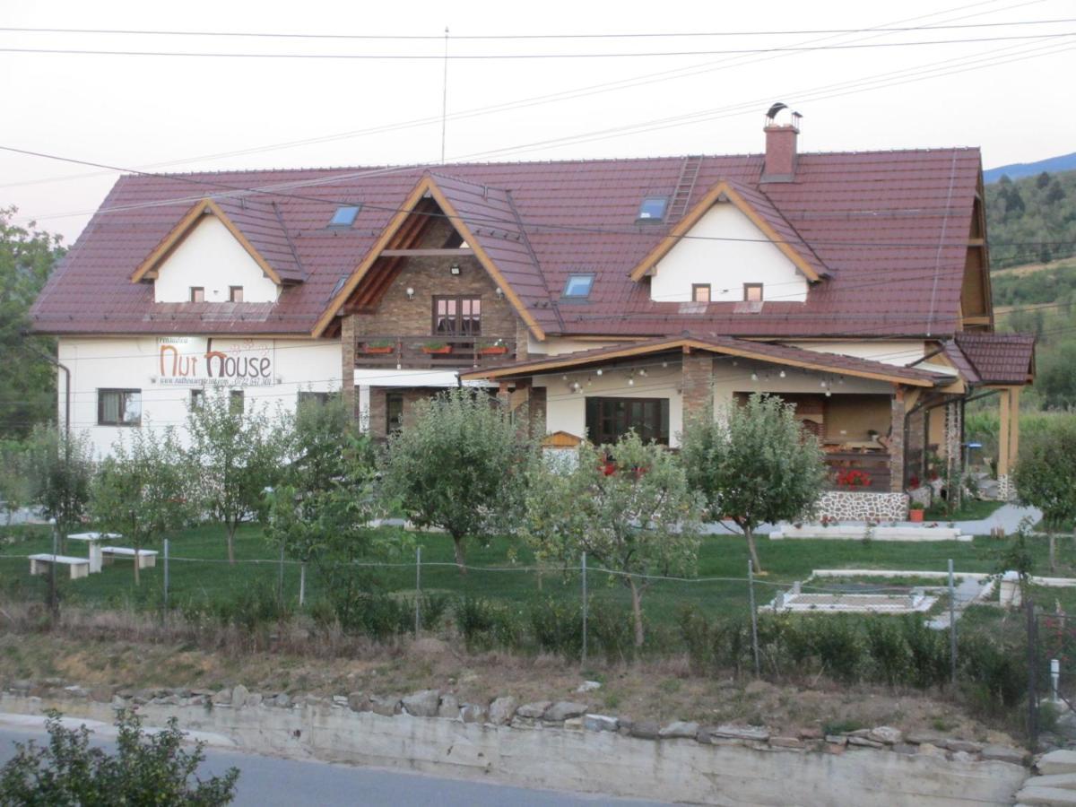Nut House Retezat * Nucsoara (Hunedoara)